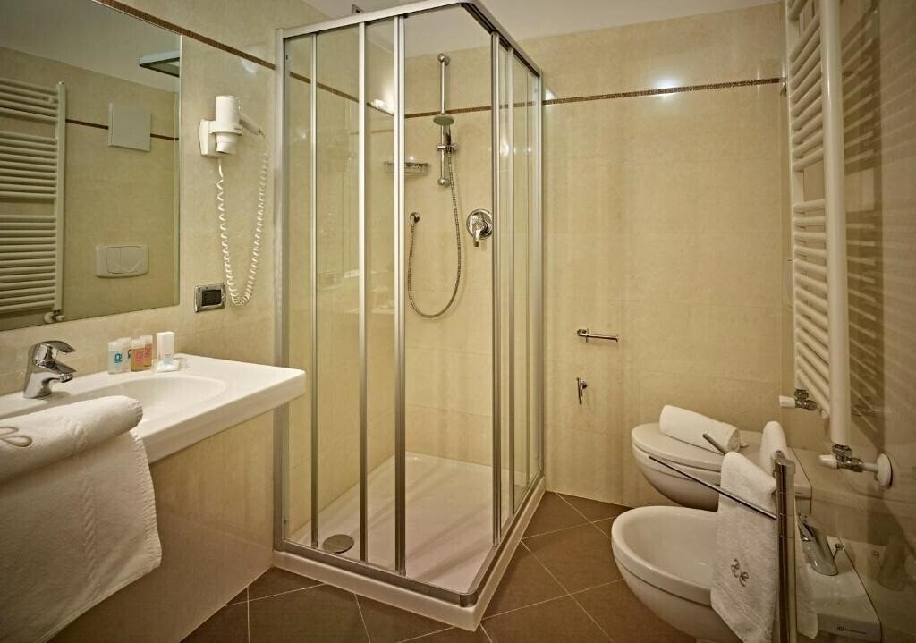 Вид Romantic Hotel Excelsior 3*