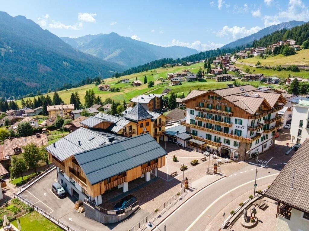 Отель Rosa (Vigo Di Fassa) 3*