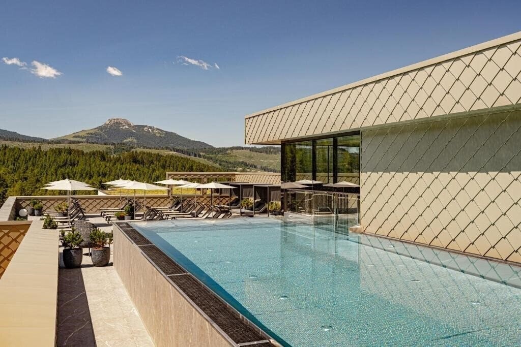 Картинка Sporthotel Obereggen 4*