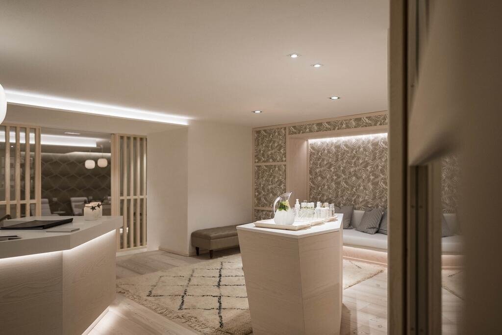 Панорама Rosa Alpina Hotel & SPA 5*