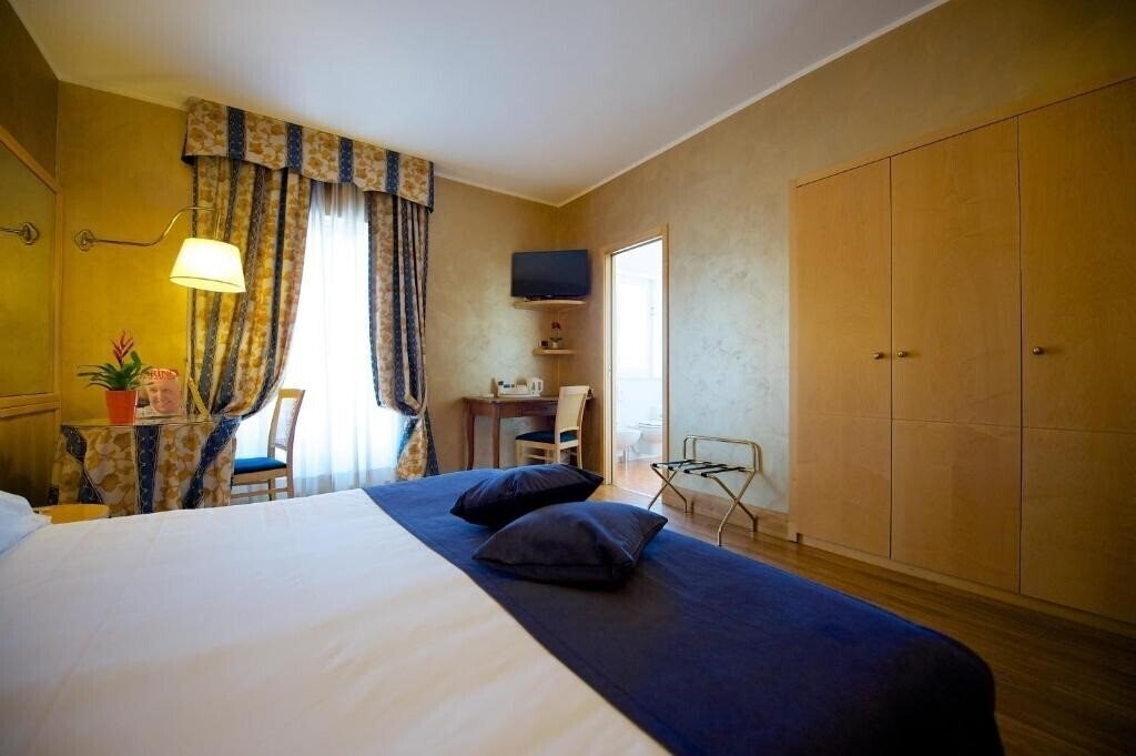 Апартаменти Best Western Hotel Luxor 3*