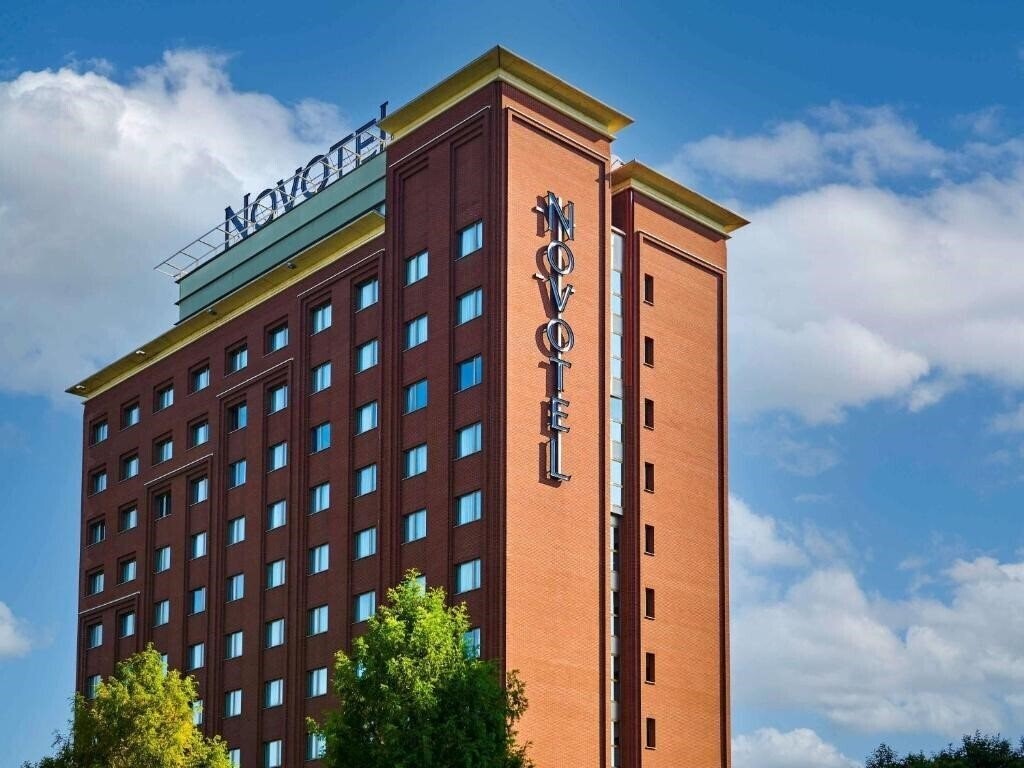 Готель Novotel Torino Corso Giulio Cesare 4*