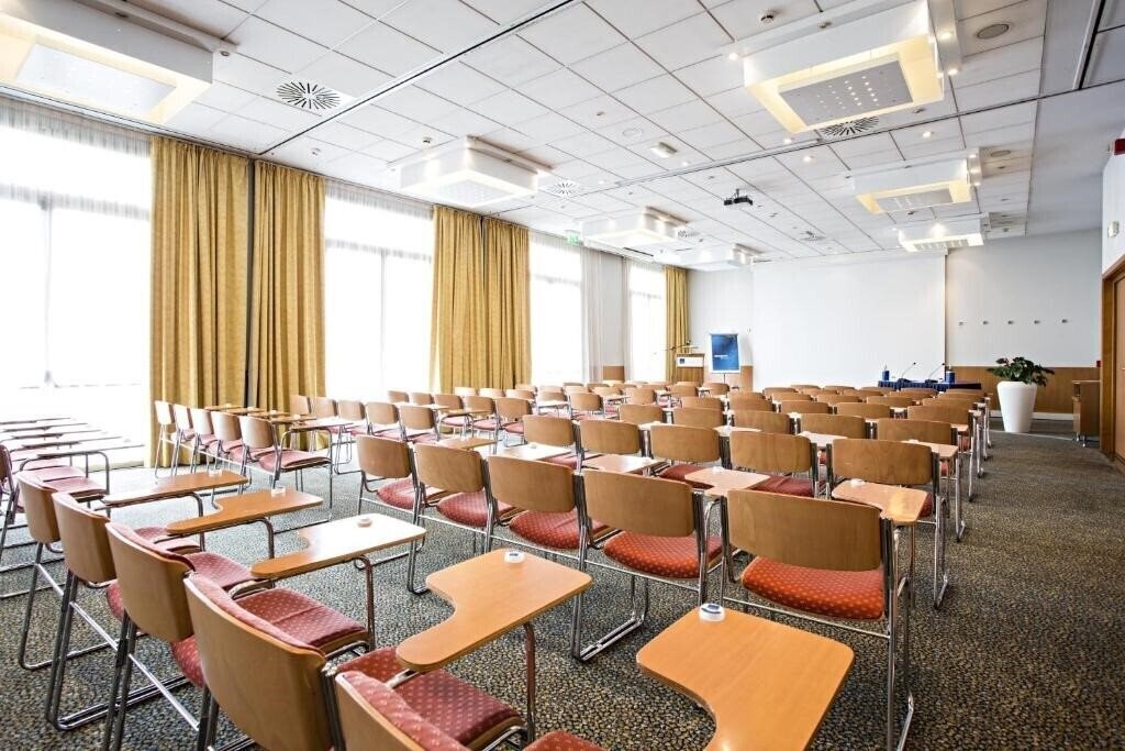 Територія Novotel Torino Corso Giulio Cesare 4*