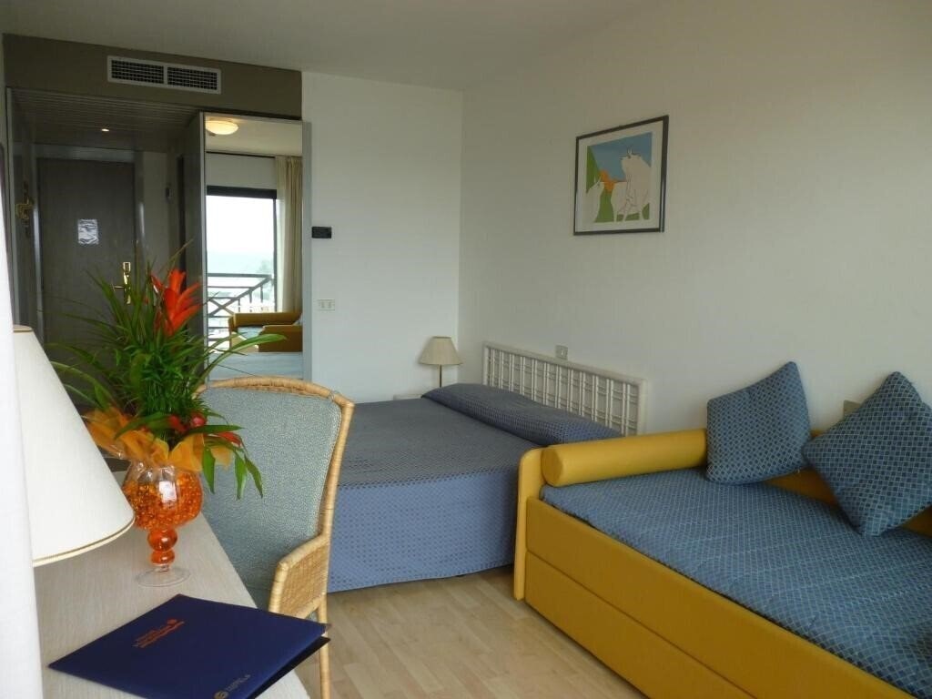 Панорама Marina Uno Hotel 4*