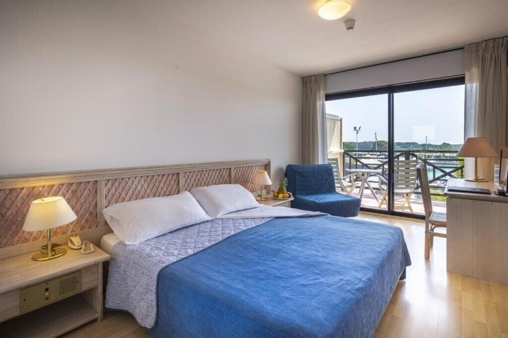 Отель Marina Uno Hotel 4*