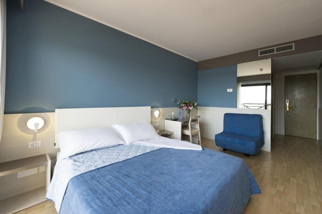 Фото Marina Uno Hotel 4*