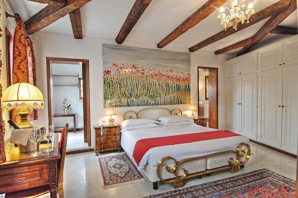 Панорама La Fenice Et Des Artistes 4*