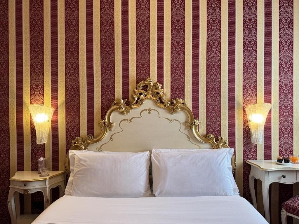 Отель Alcyone 2*