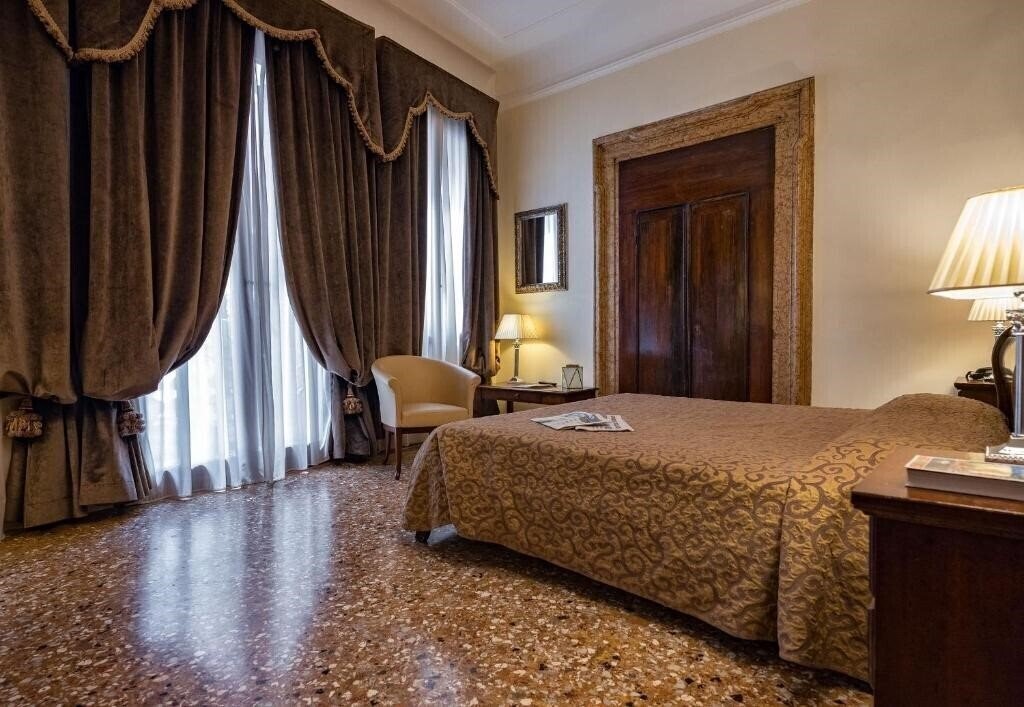 Апартаменти Dell Opera 3*