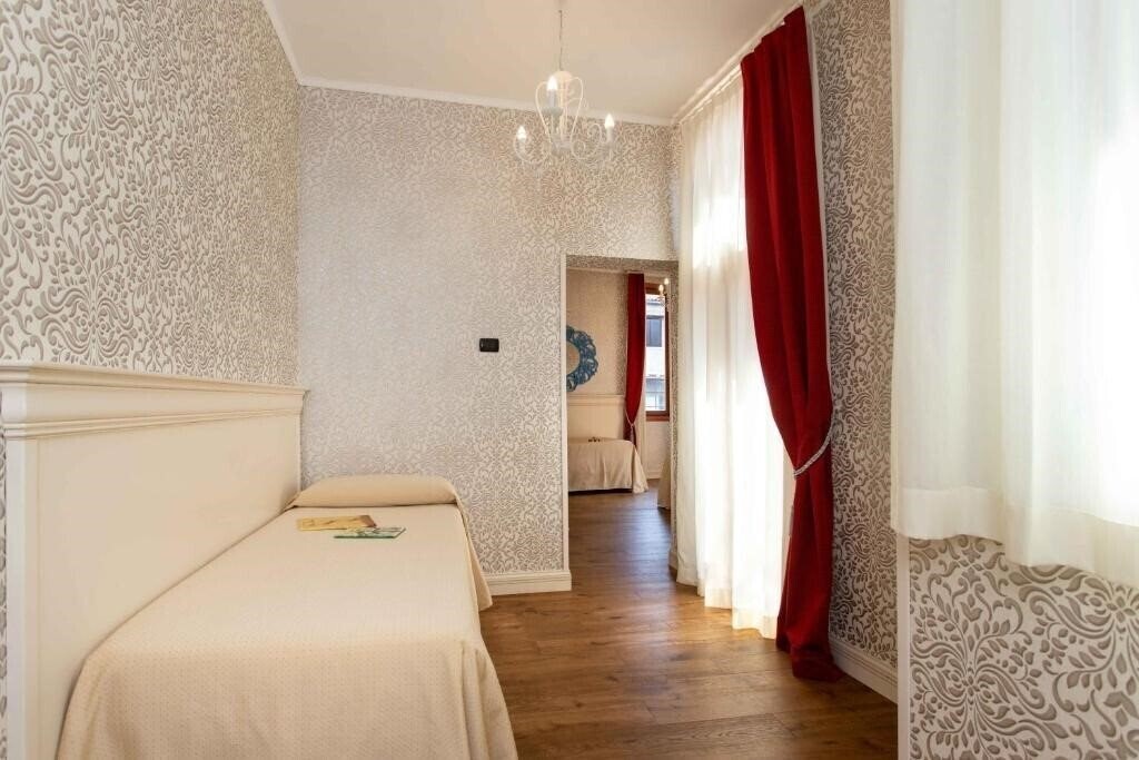 Фотографія Charming Palace Santa Fosca Venice 3*