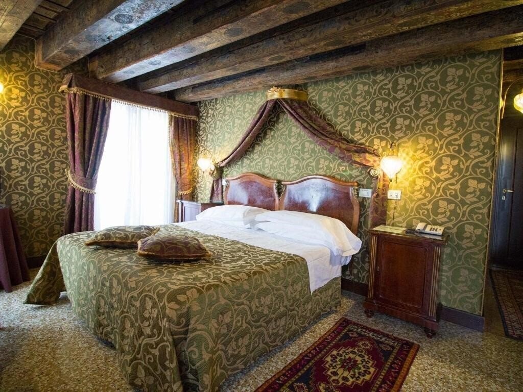 Панорама Palazzo Abadessa 4*