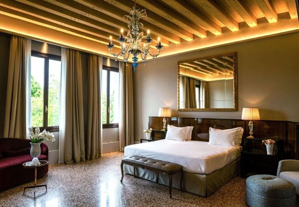 Панорама NH Collection Venezia Grand Hotel Palazzo dei Dogi (ex. Boscolo Venezia) 5*