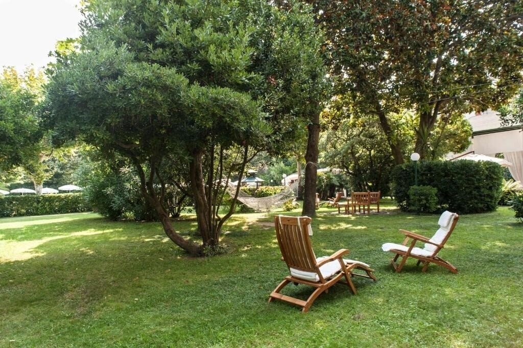 Апартаменты Best Western Grand Hotel Royal 4*