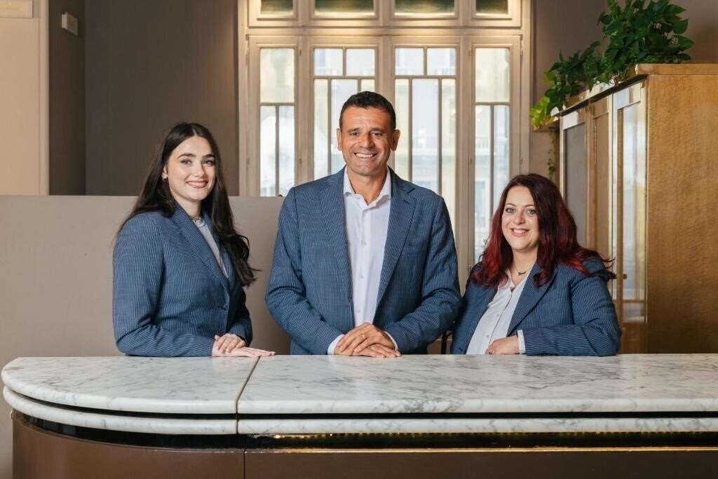 Фото Esplanade Hotel & Residence 4*