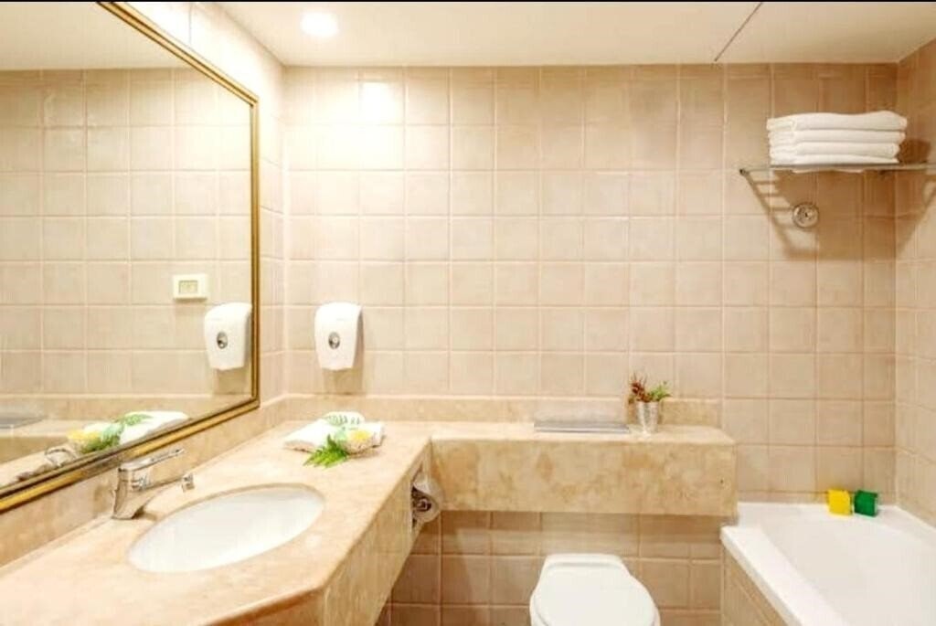 Апартаменты Leonardo Suite Tel Aviv Bat Yam (ex. Mercure Suites Bat Yam) 4*