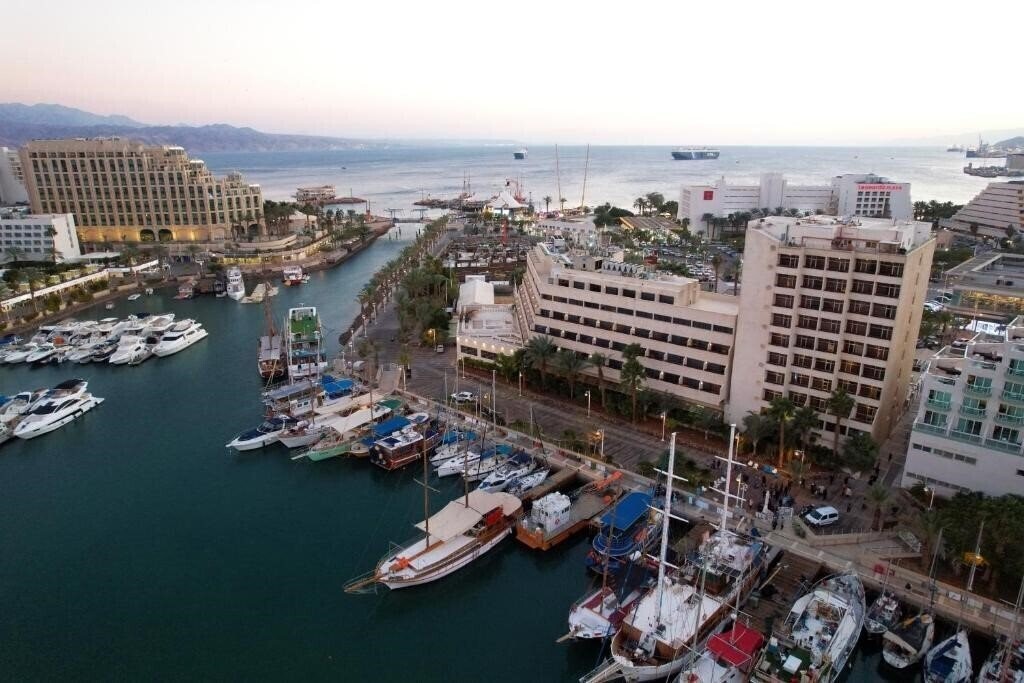 Апартаменты Caesar Premier 4*