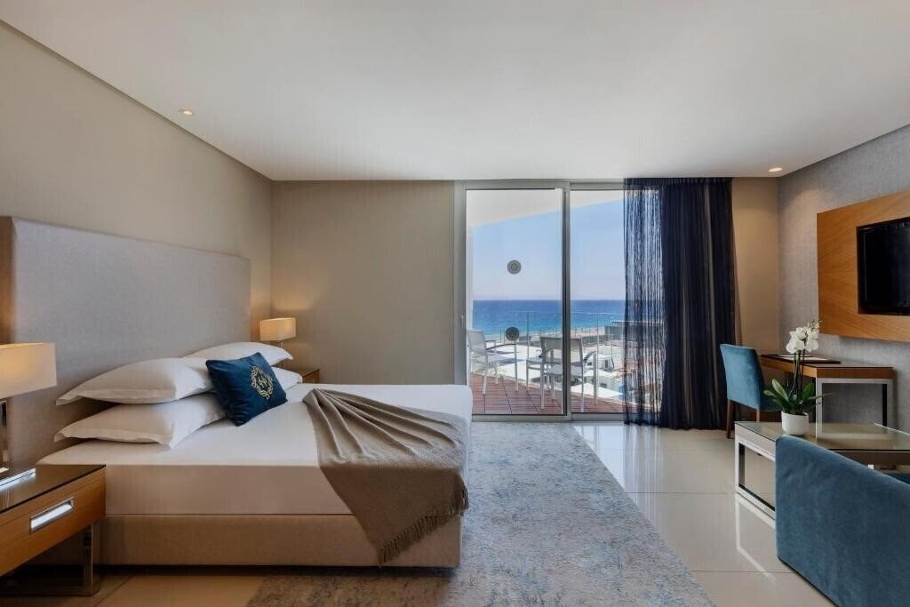 Апартаменти Orchid Reef 3*