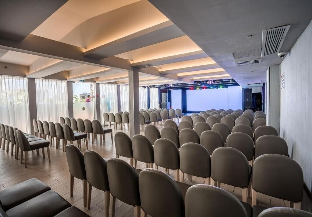 Апартаменти Astral Topaz Hotel 3*