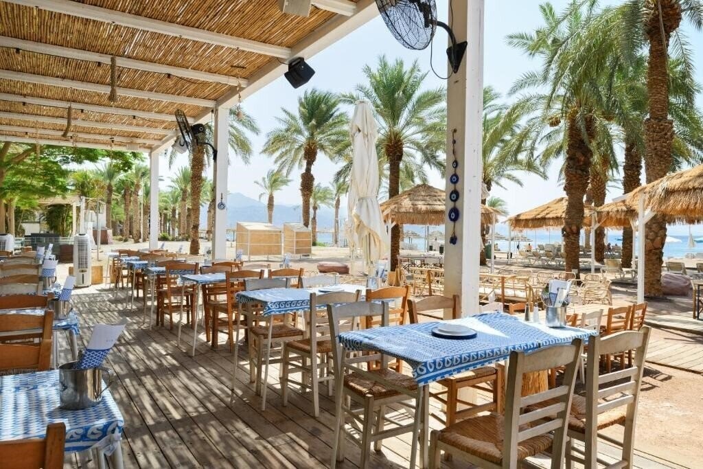 Вид Isrotel Royal Beach 5*