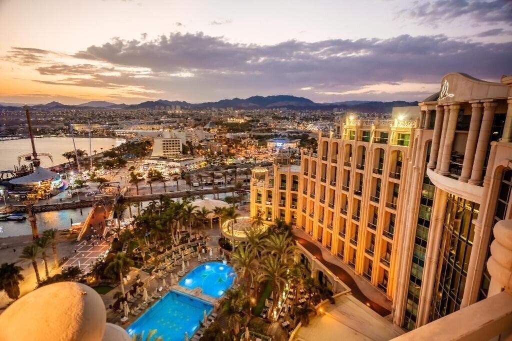 Отель Hilton Eilat Queen Of Sheba 5*