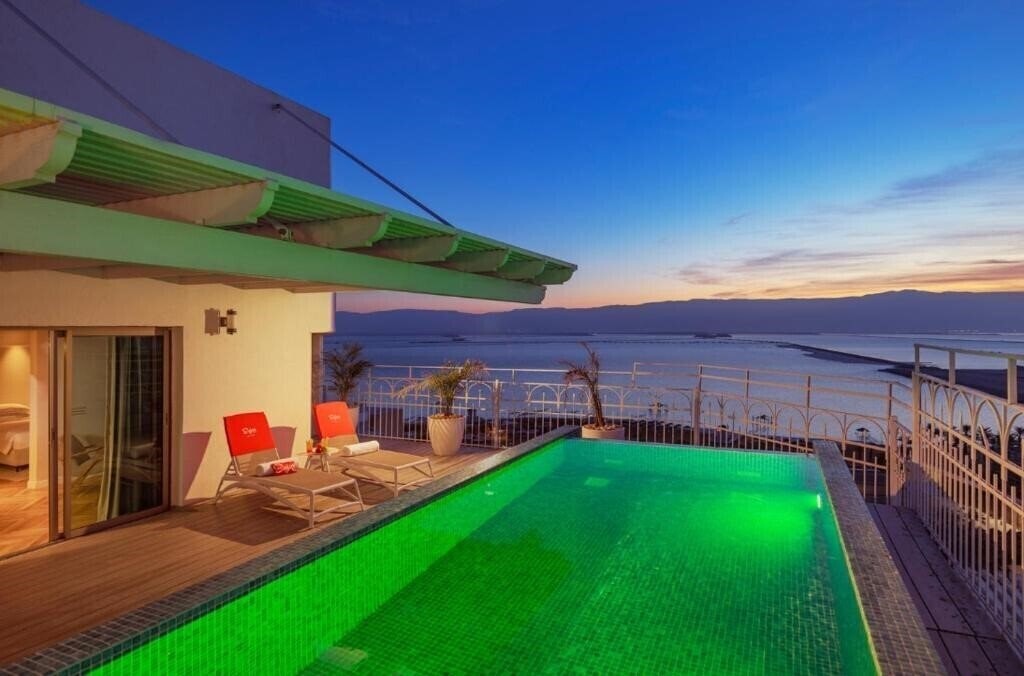 Територія Daniel Dead Sea 5*