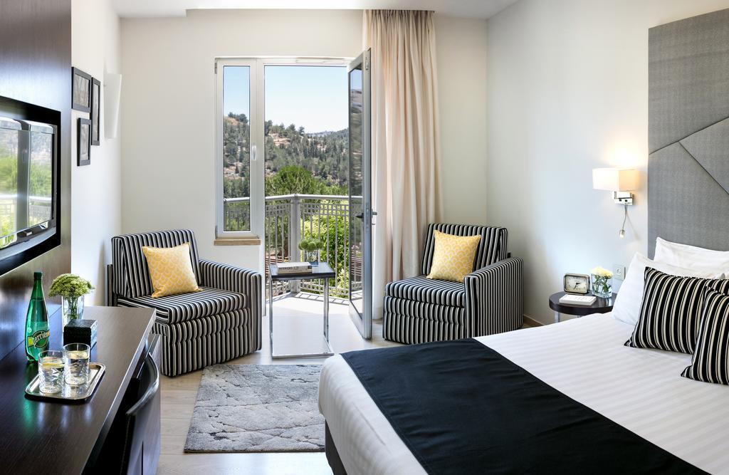 Территория Hotel Yehudah 4*