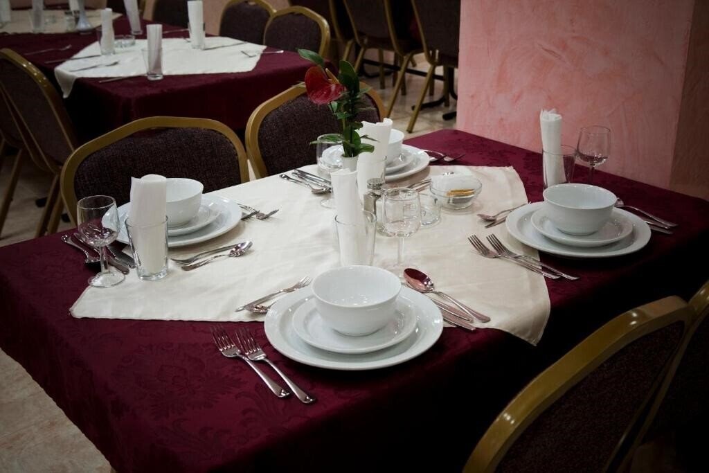 Территория Victoria Hotel 2*