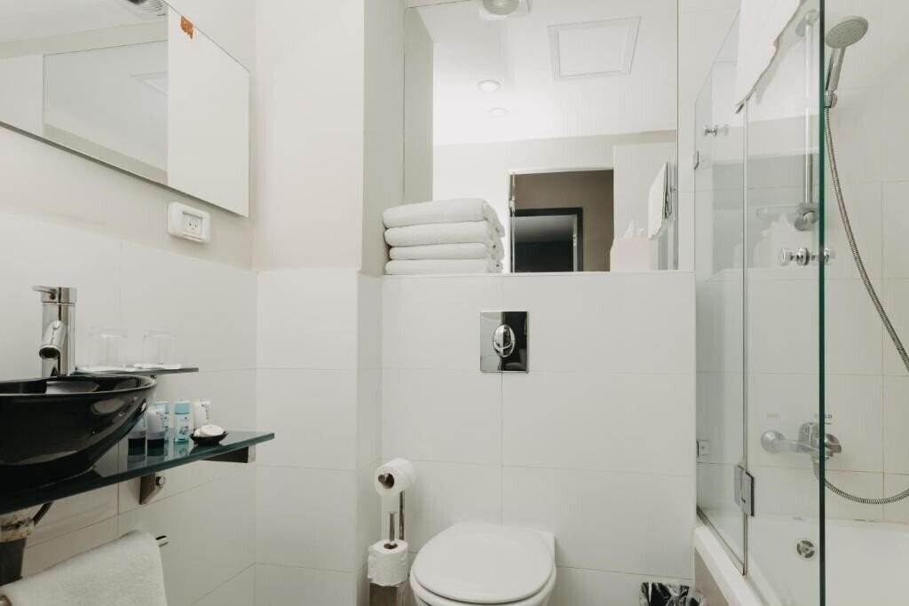Апартаменты Hillel 11 Residence 4*