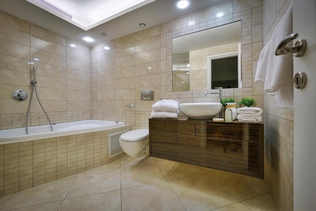 Апартаменты 21st Floor Hotel 3*