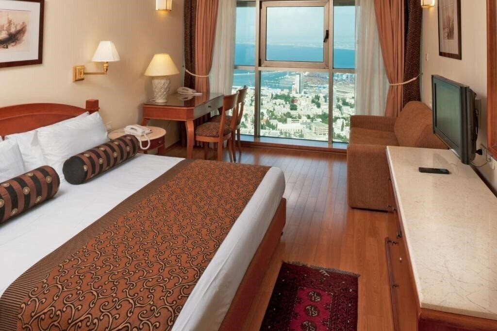 Картинка Crowne Plaza Hotel Haifa 4*