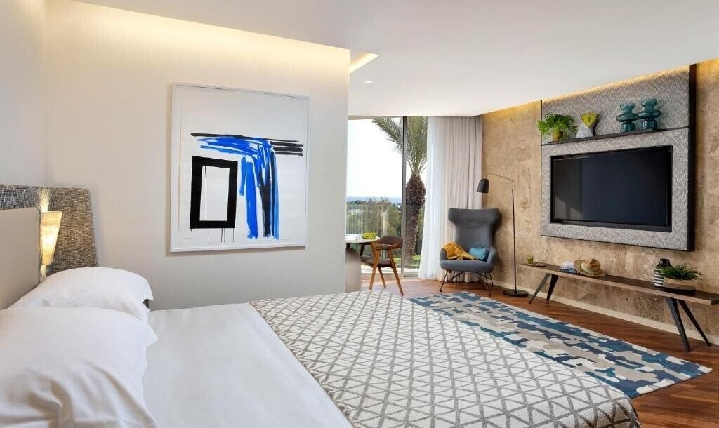 Территория Dan Caesarea 5*