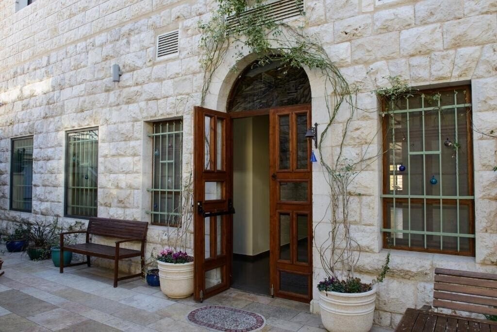 Территория Villa Nazareth Hotel 3*