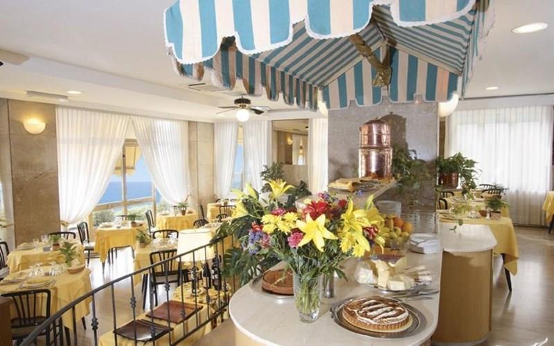 Апартаменты Palace 2*