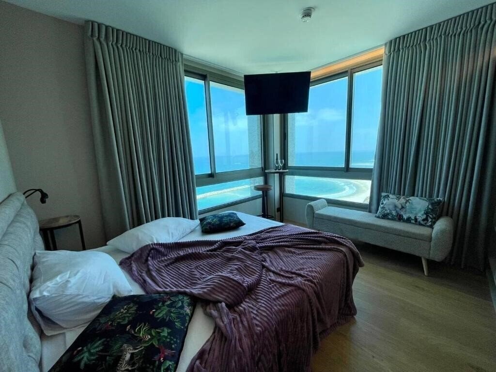 Панорама C Tower Apartments апартаменты