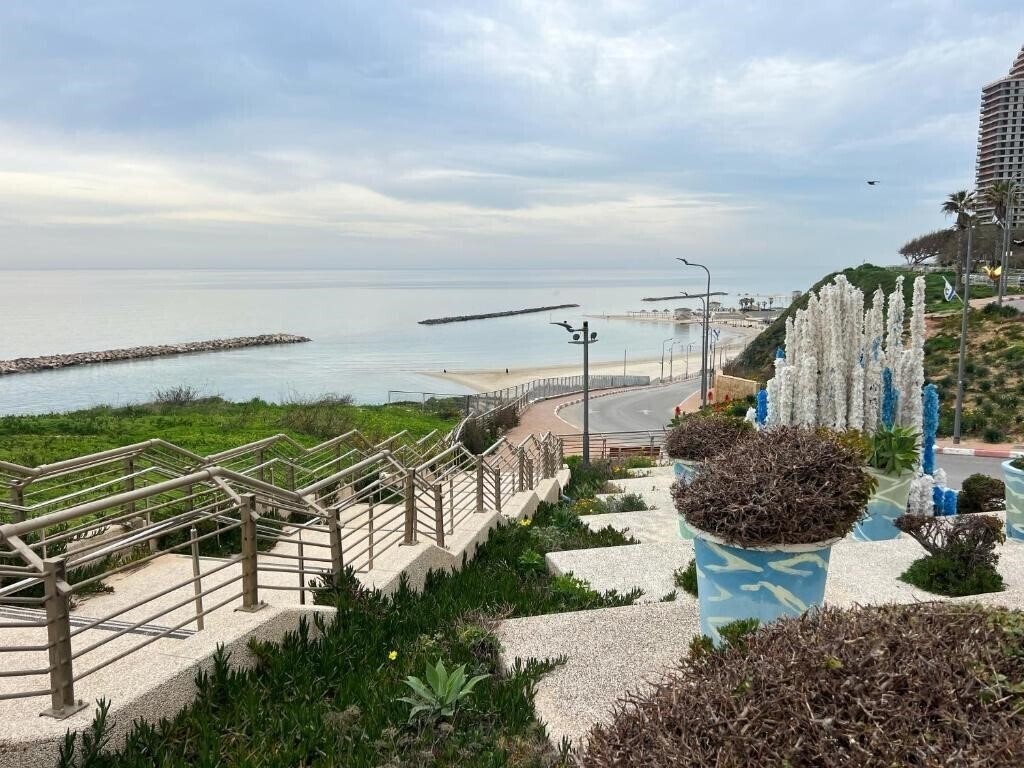 Территория Prince Palace Netanya Central Beach 4*