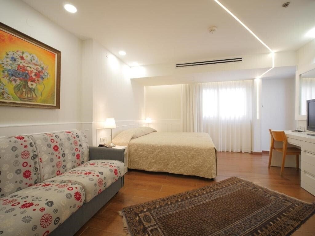 Территория Margoa Hotel Netanya 3*