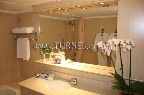 Вид The Seasons 5*