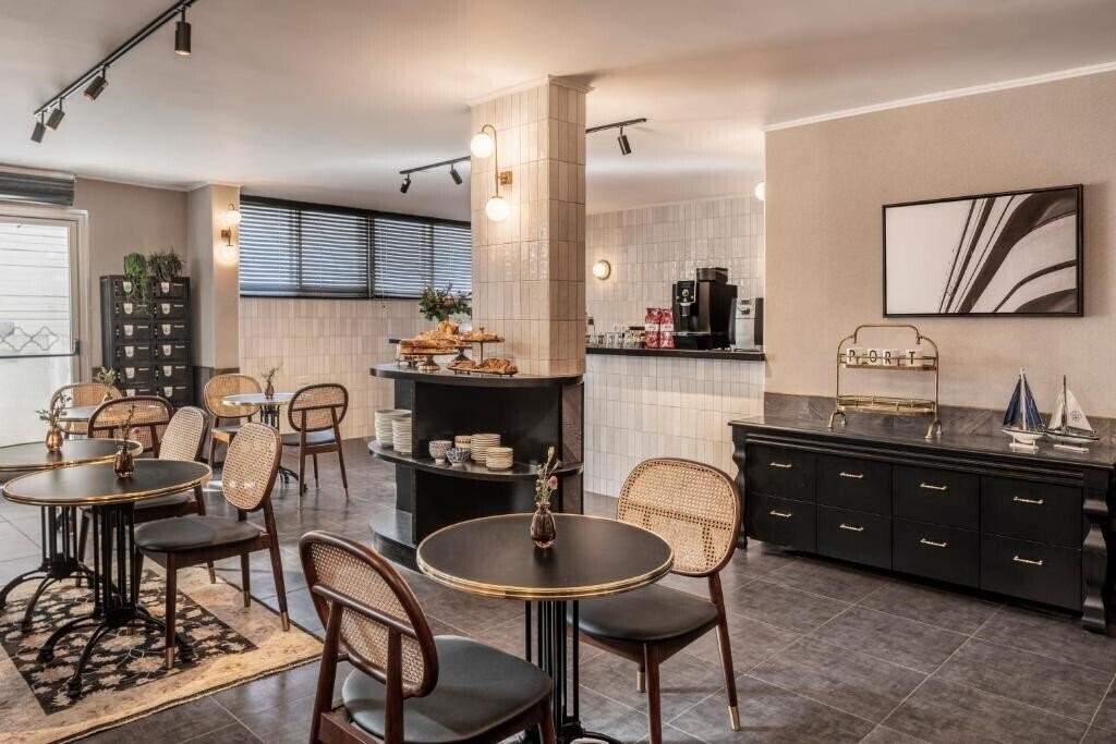 Вид Port Hotel 3*