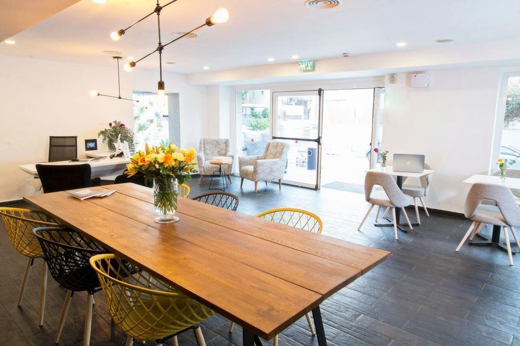 Готель Savoy Tel Aviv 4*