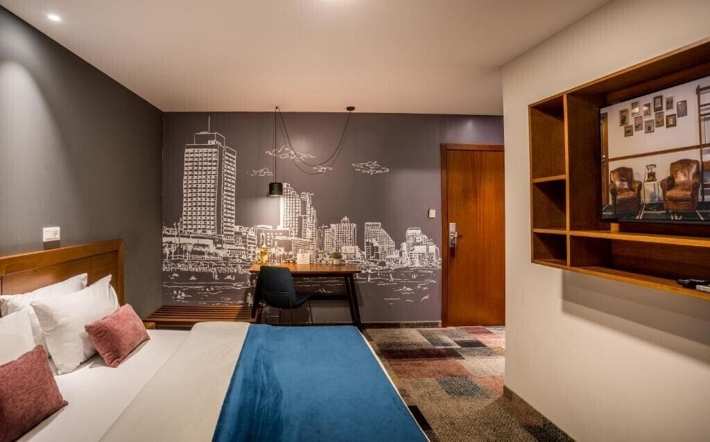 Вид Embassy Hotel Tel Aviv 3*