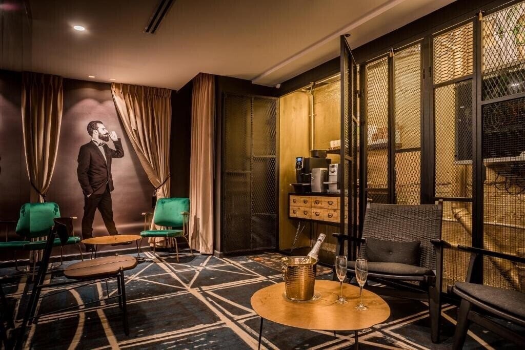 Территория Embassy Hotel Tel Aviv 3*