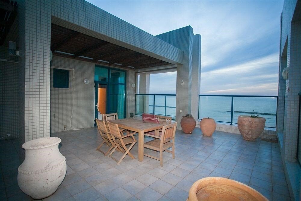 Вид The Sea Apartments Tel Aviv 4*