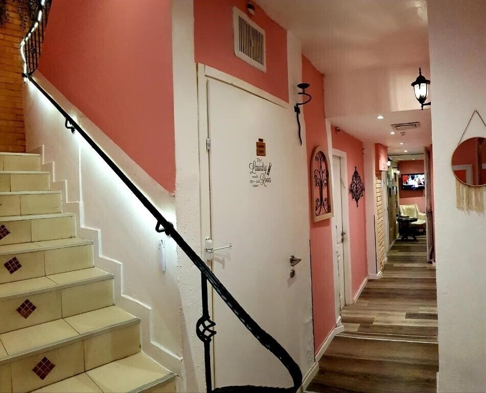 Вид Central Hotel 2*