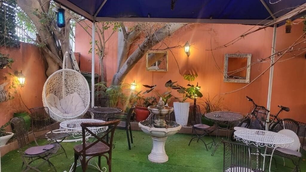 Апартаменты Central Hotel 2*