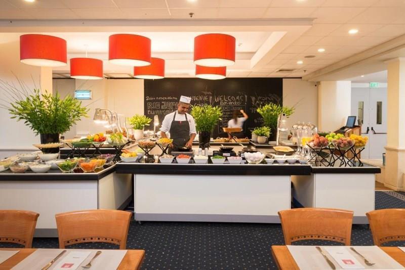 Панорама Leonardo Beach Tel Aviv 4*