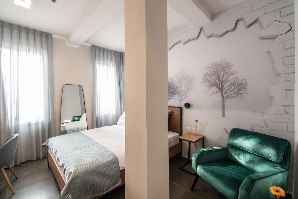 Вид 27 Montefiore Suite Apartments 4*