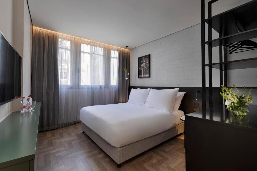 Готель Muse Tel Aviv 4*