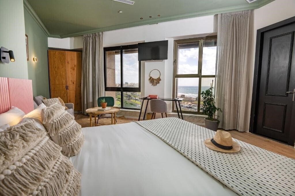 Фото Selina Tel Aviv Beach отель без категории