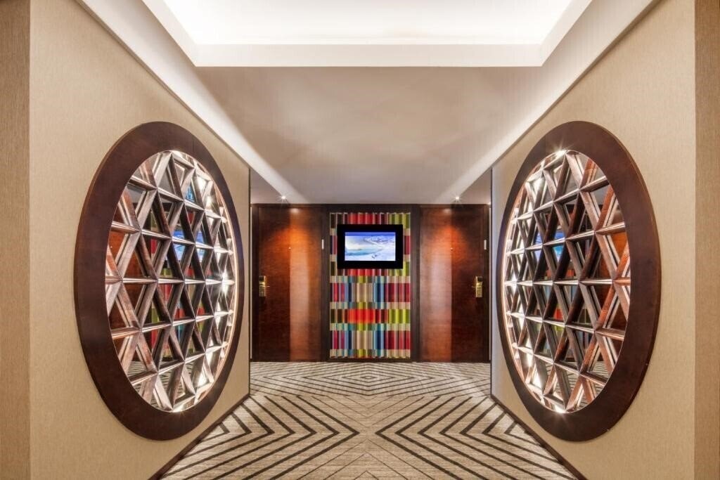 Панорама Renaissance 5*