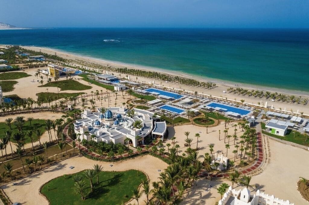 Отель Boavista Island Riu Karamboa 5*